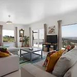 Peace House Villa *