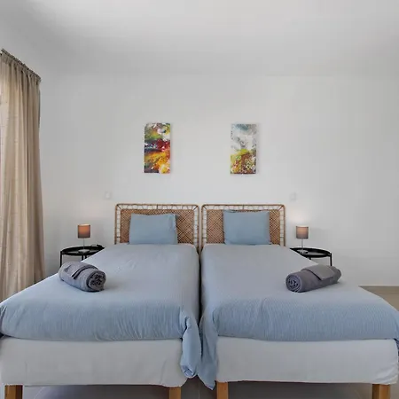 Peace House - 8 Вилла Лориньян